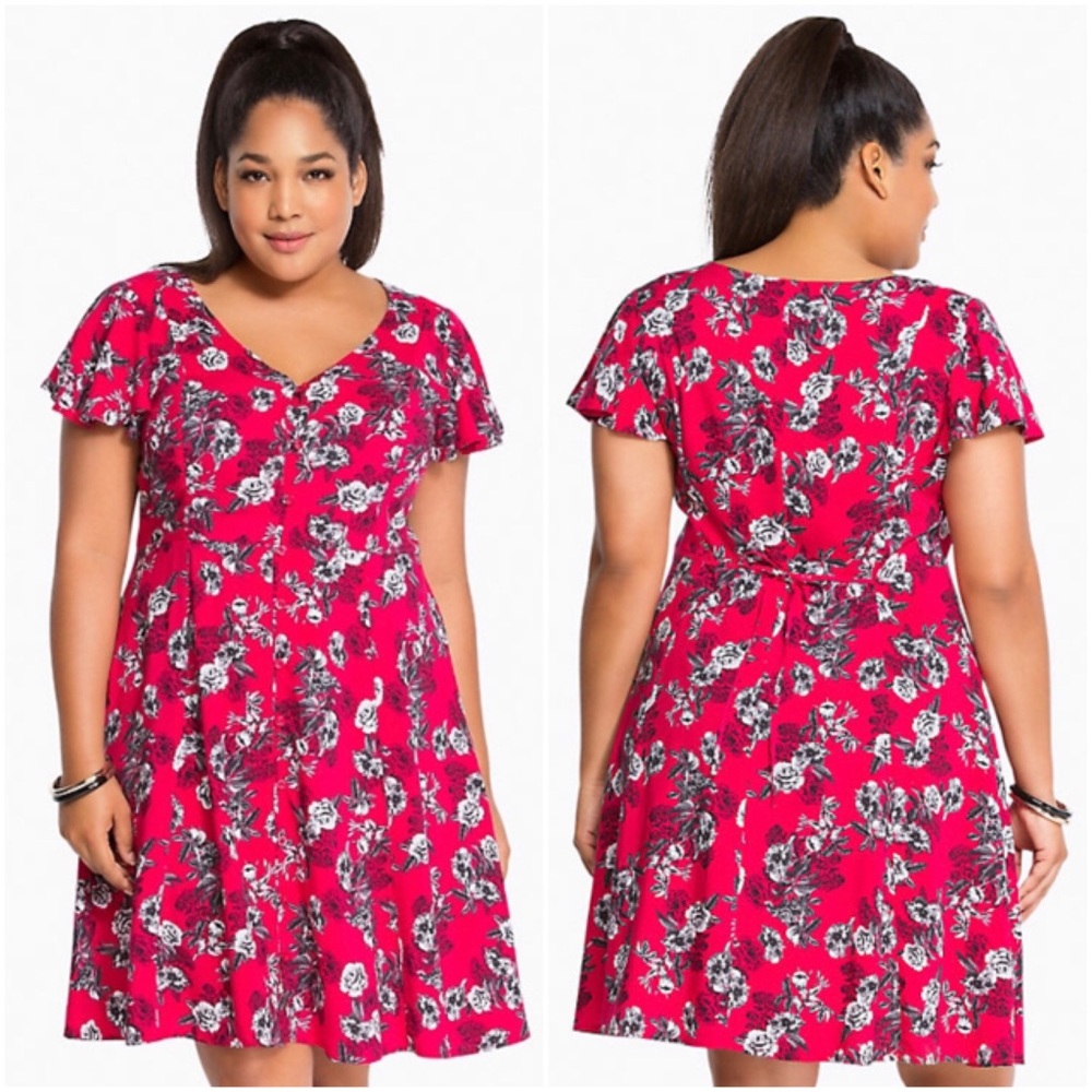 ❌SOLD❌TORRID FLORAL PRINT BUTTON CHALLIS DRESS - Picture 1 of 8